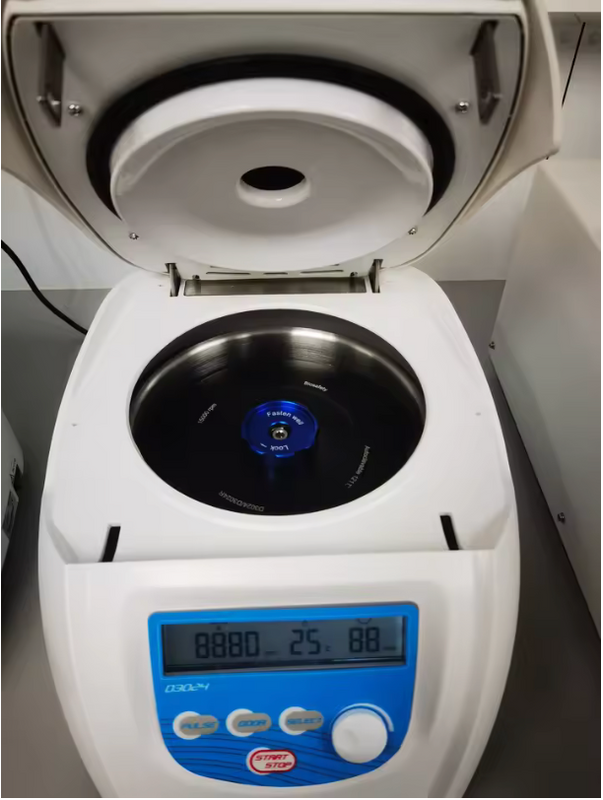 Benchtop Centrifuge — 15,000 RPM4  | SXR Lab Equipment